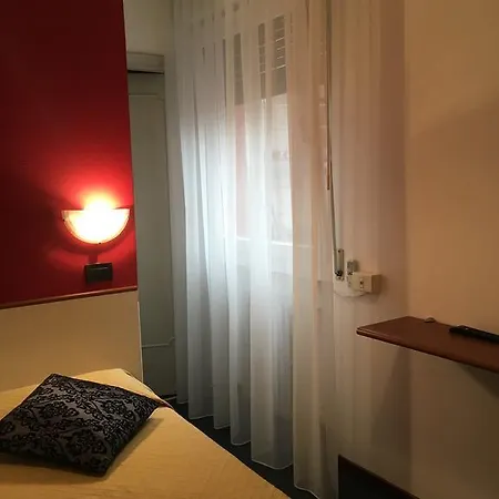 Cortina Отель Гарда