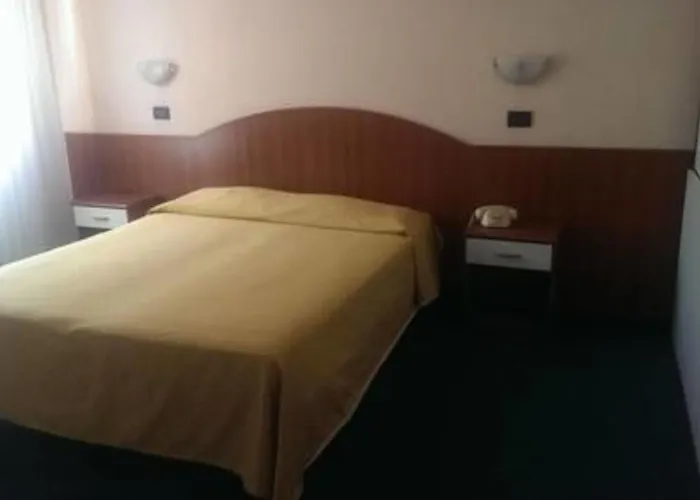 Cortina Hotel 2*