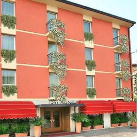 Cortina Hotel
