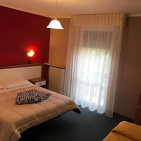 Cortina 2* Garda (Verona)
