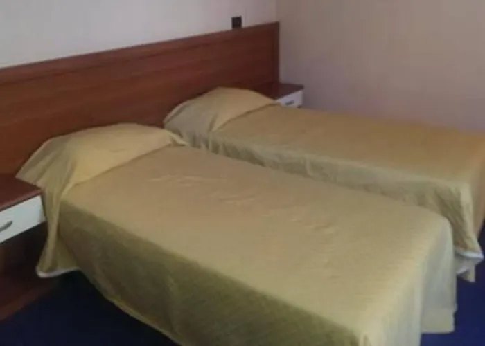 Cortina מלון גארדה