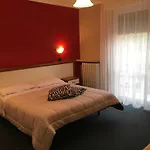 Hotel Cortina 2*