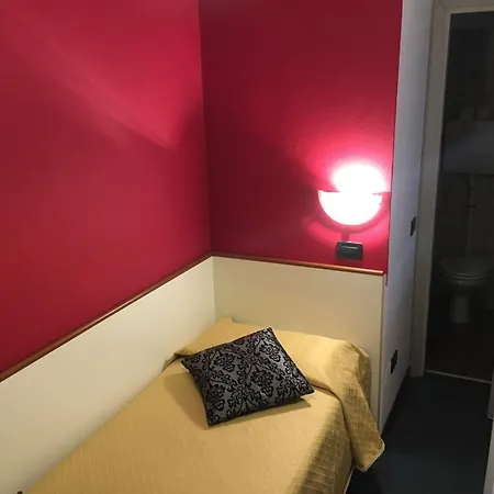 Cortina 2* Garda (Verona)