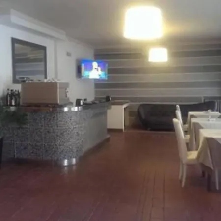 Cortina Otel 2*